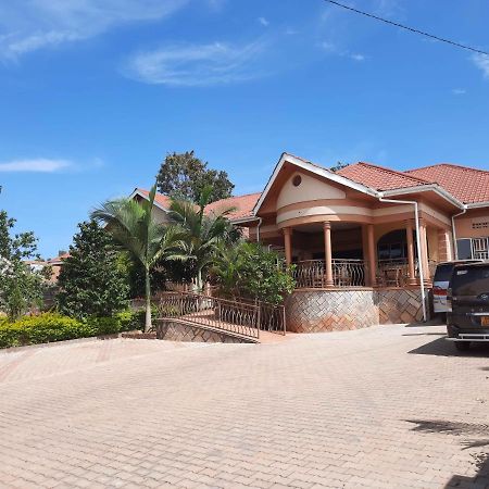 Airport Side Hotel Entebbe Eksteriør bilde